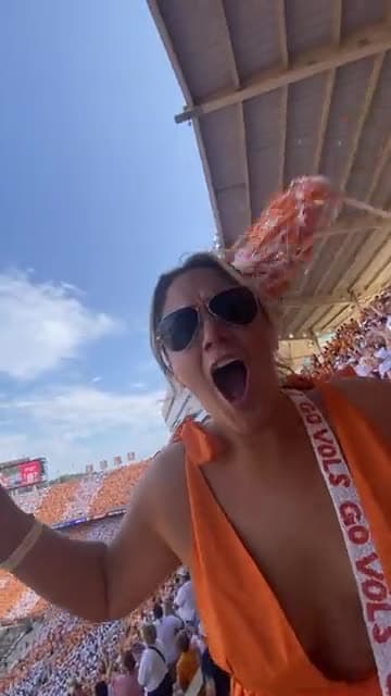 dometown is loud